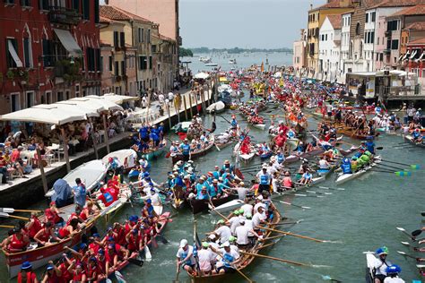 venezia carnival boat